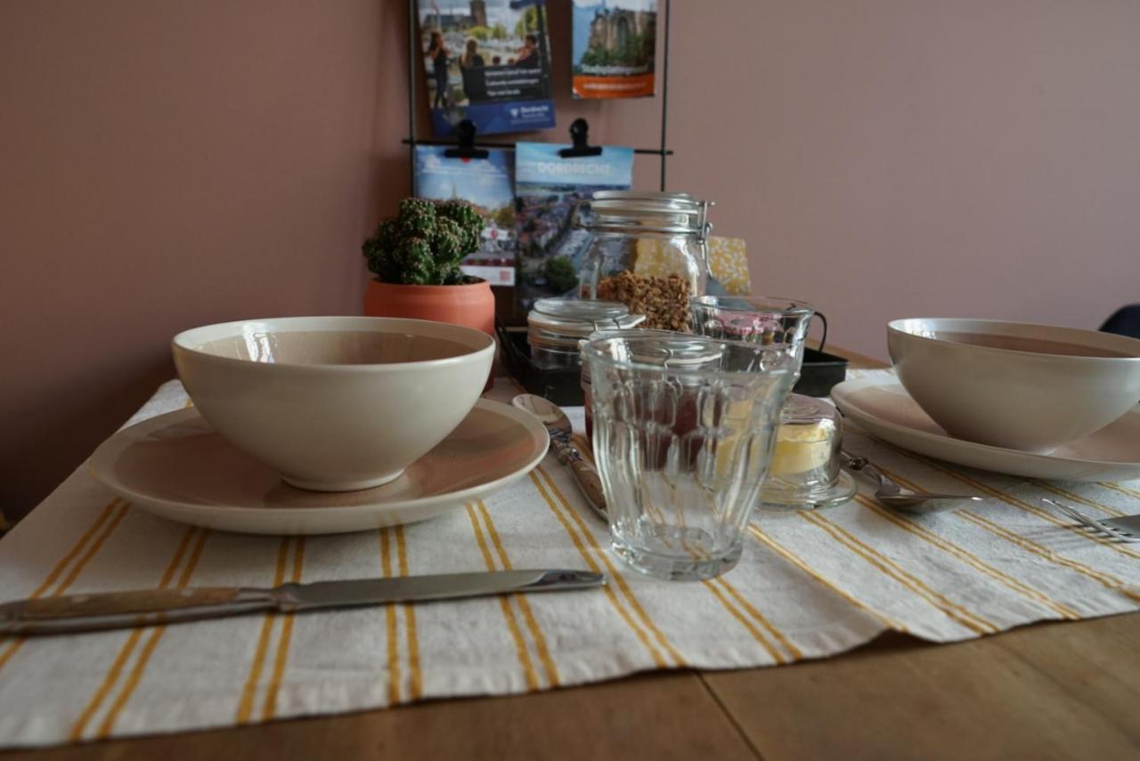 B&B De Warmoes Dordrecht Exteriör bild